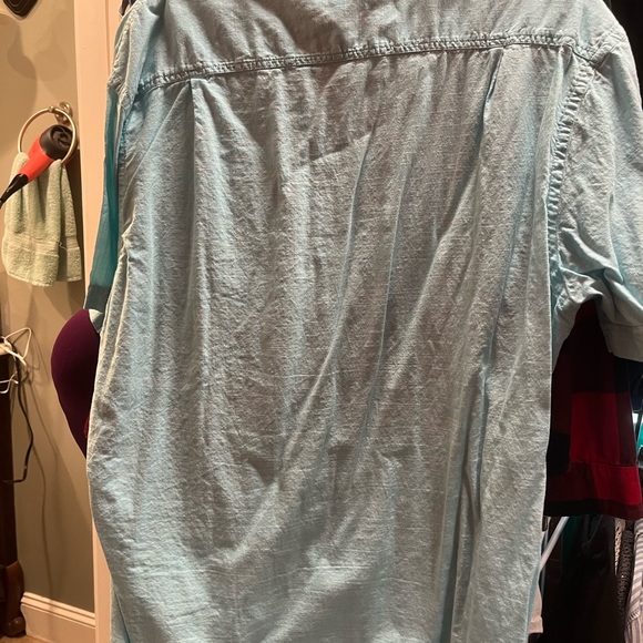 Short sleeve button up - Picture 3 of 3